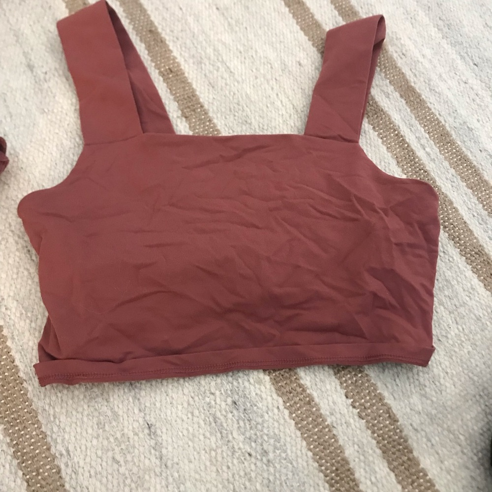 Alo bind tank & legging set